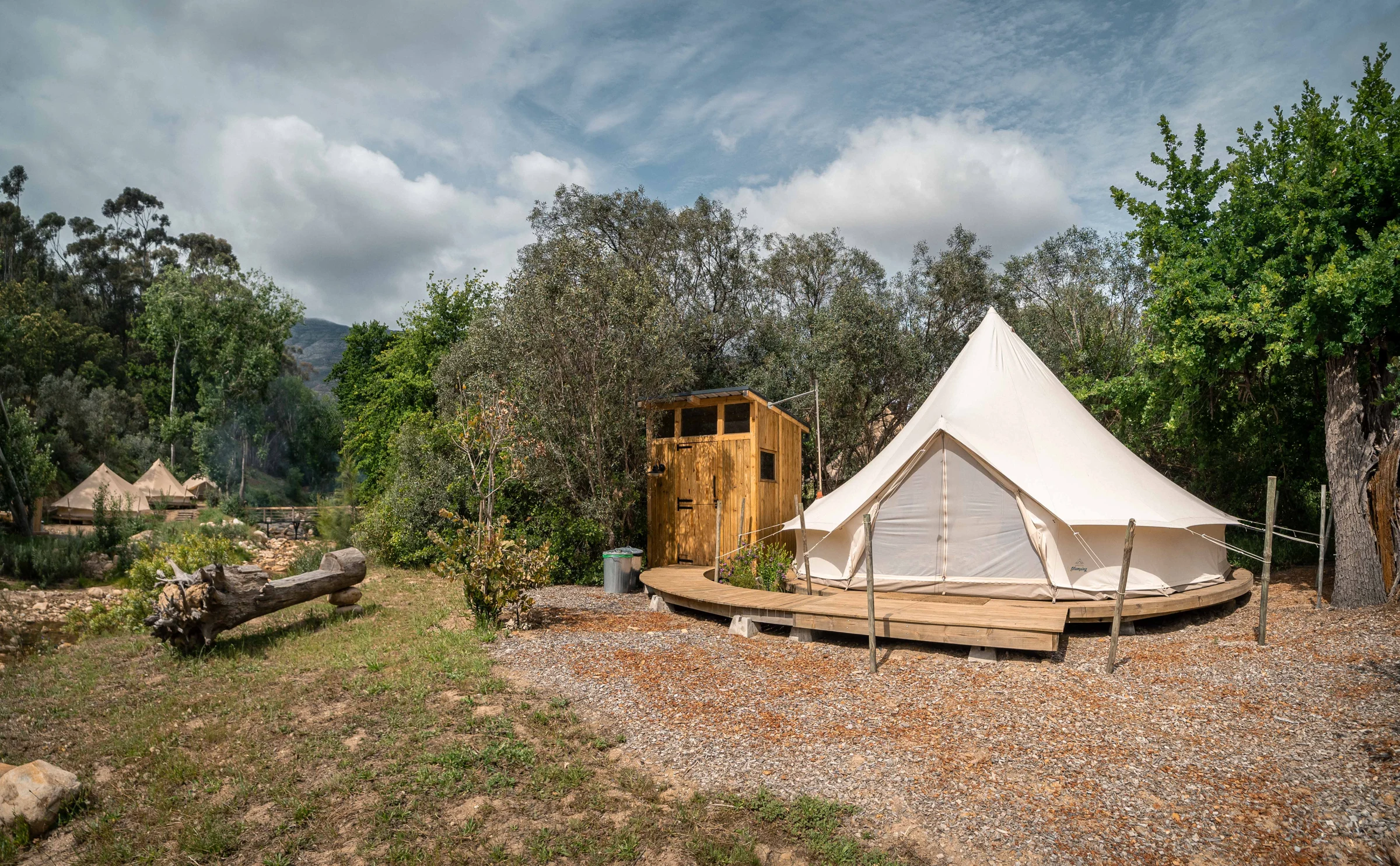 Premium Suite: Oak at De Stilte Riverside Farm